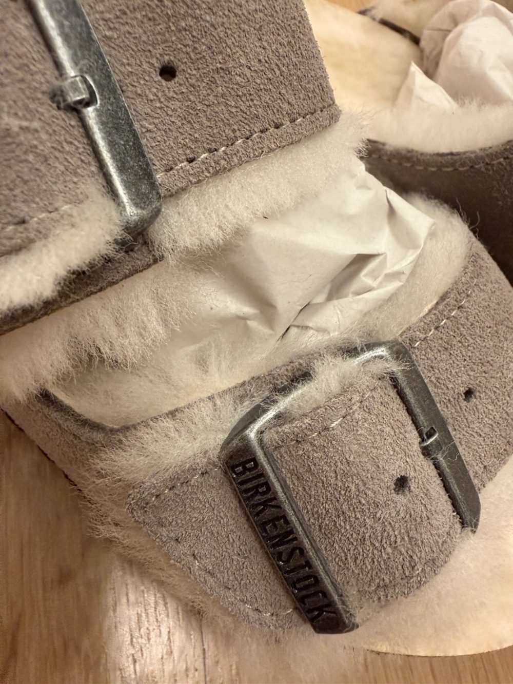 Birkenstock Arizona Shearling Size 39 Stone color - Picture 2 of 10